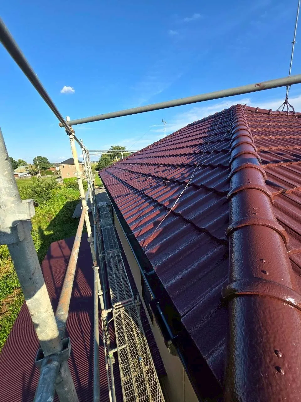 屋根塗装完了(左側)